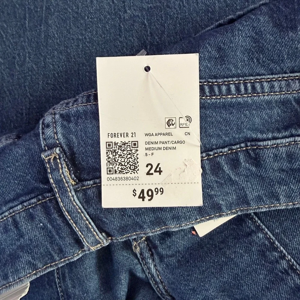Forever 21 Cargo Jeans 24 Medium Wash Relaxed‎ Utility Gorpcore Y2K Retro NWT